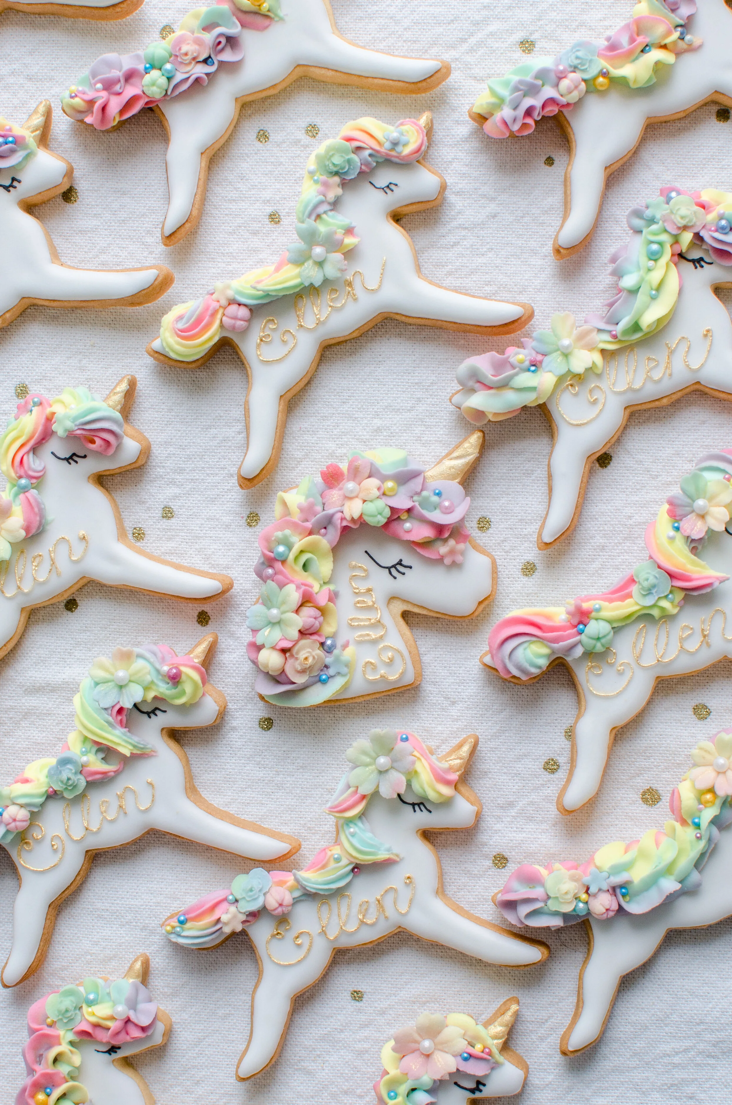 Rainbow Unicorn Icing Cookies - 虹色ユニコーンのアイシングクッキー